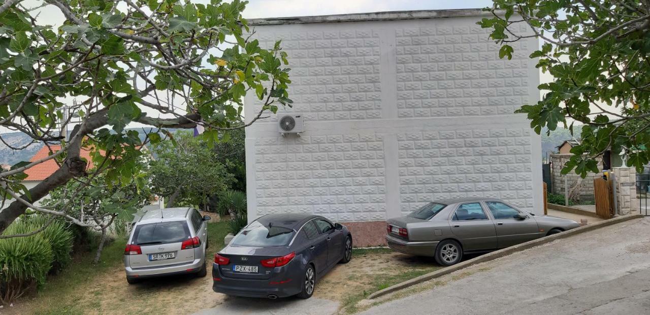 Apartman Pave & Ilija Jr โลปาร์ ภายนอก รูปภาพ
